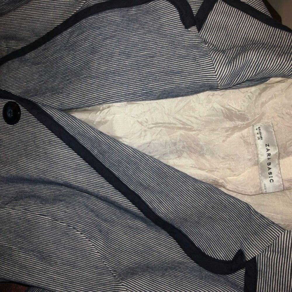 Zara Basic Blazer Size Medium - image 6